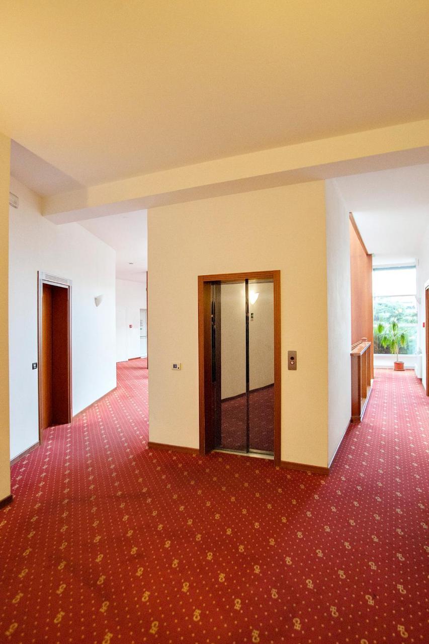 Hotel Garibaldi بادوفا المظهر الخارجي الصورة