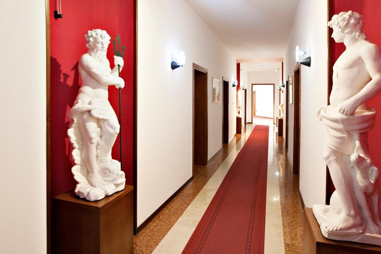 Hotel Garibaldi بادوفا المظهر الخارجي الصورة